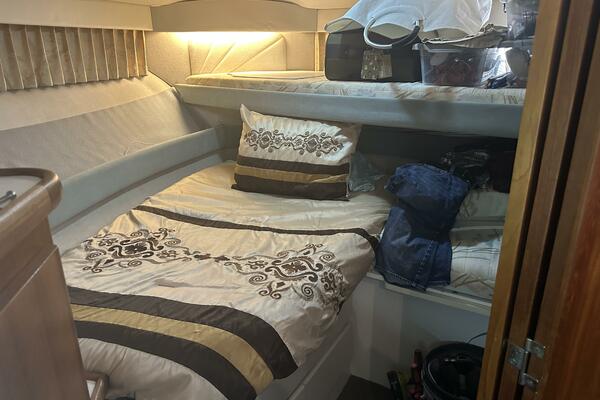 35ft Carver Yacht For Sale