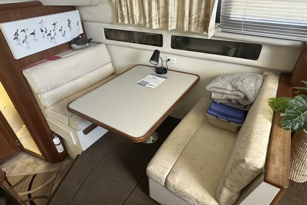 35ft Carver Yacht For Sale