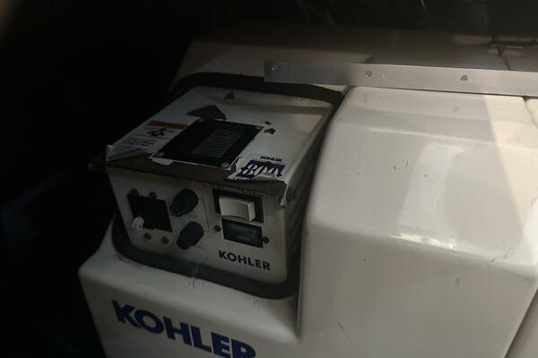 35ft Carver Yacht For Sale