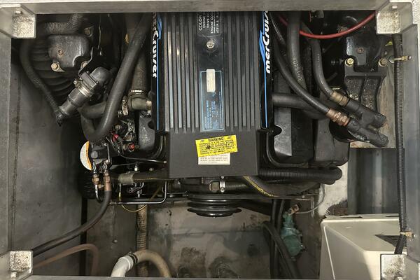 35ft Carver Yacht For Sale