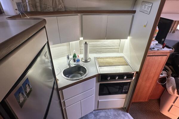 35ft Carver Yacht For Sale