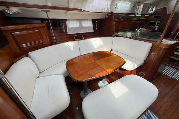 Beneteau 473 Yacht For Sale