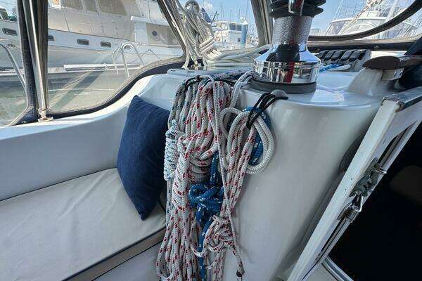 Beneteau 473 Yacht For Sale
