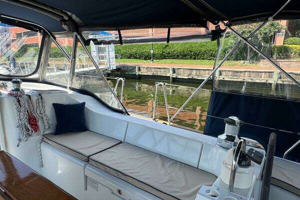 Beneteau 473 Yacht For Sale