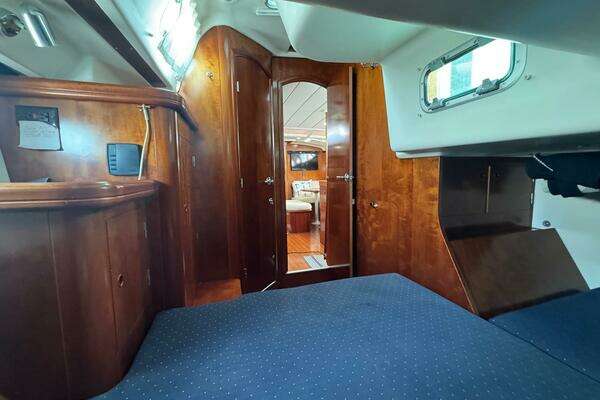 Beneteau 473 Yacht For Sale