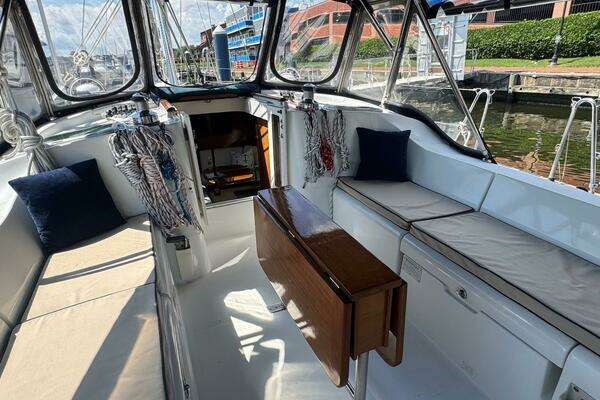 Beneteau 473 Yacht For Sale
