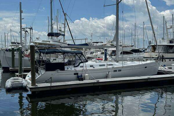 Beneteau 473 Yacht For Sale