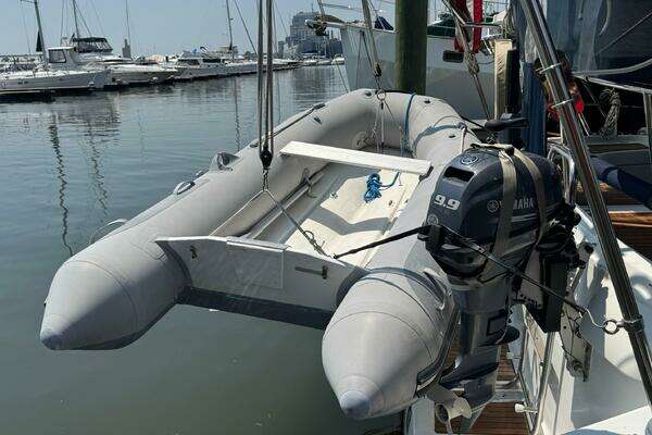 Beneteau 473 Yacht For Sale