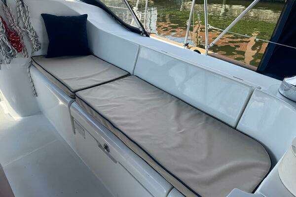 Beneteau 473 Yacht For Sale