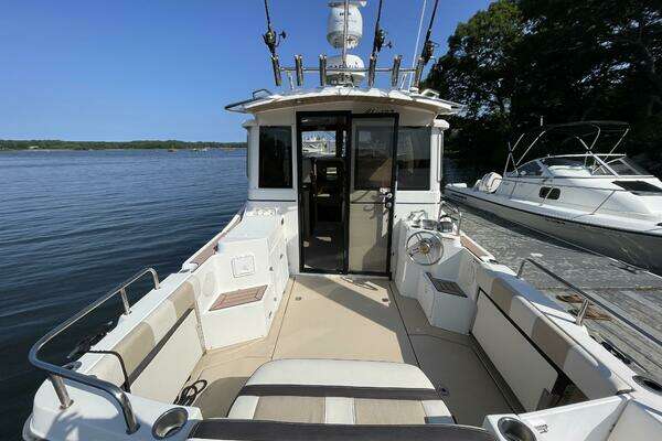 Photo of the 2017 Cutwater C-28