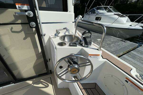 Photo of the 2017 Cutwater C-28