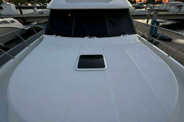 Navigator 5100 Yacht For Sale