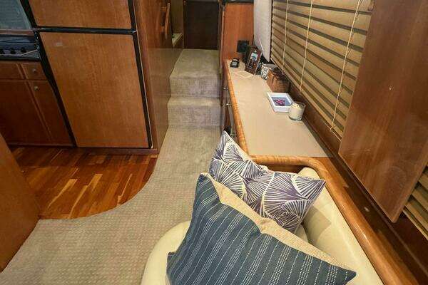 Navigator 5100 Yacht For Sale