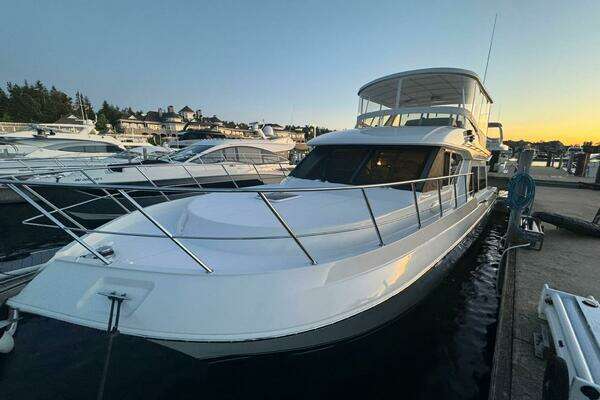 Navigator 5100 Yacht For Sale