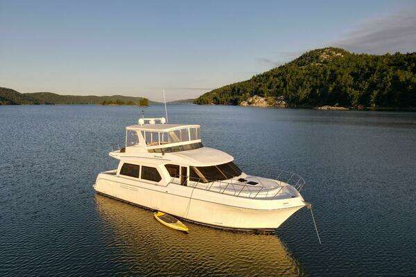Navigator 5100 Yacht For Sale