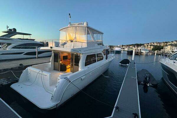 Navigator 5100 Yacht For Sale