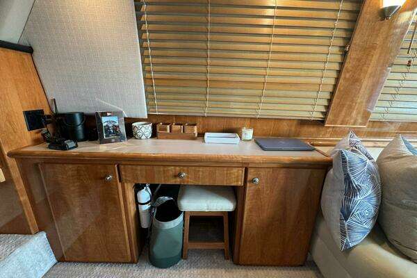 Navigator 5100 Yacht For Sale