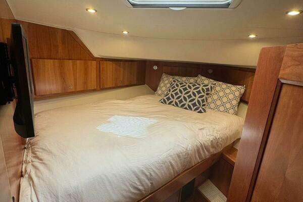 Navigator 5100 Yacht For Sale