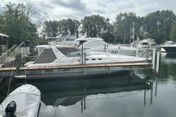 40ft Sea Ray Yacht For Sale
