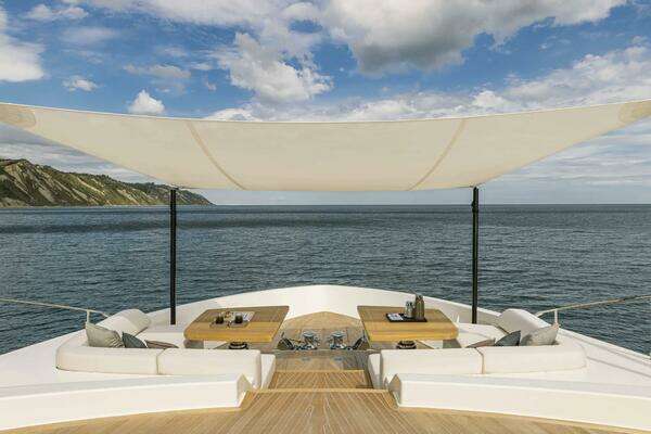 Ferretti Yachts Ferretti 1000 Yacht For Sale