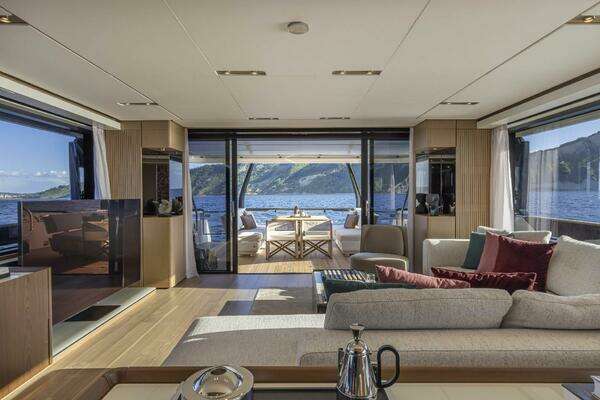 Ferretti Yachts Ferretti 1000 Yacht For Sale