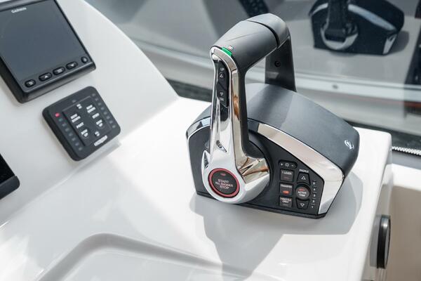 35ft MJM Yacht For Sale