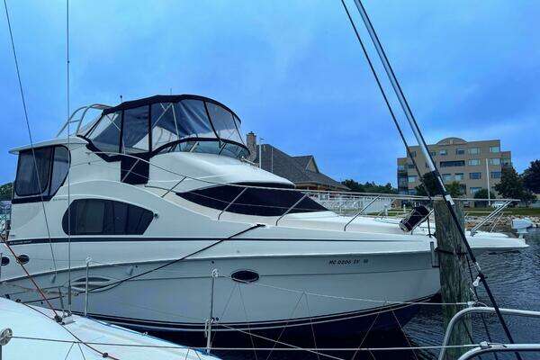 35-ft-Silverton-2005-35 Motor Yacht-Ludington Michigan United States yacht for sale