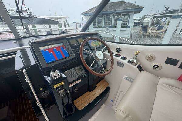 Tiara Yachts 3900 Sovran Yacht For Sale