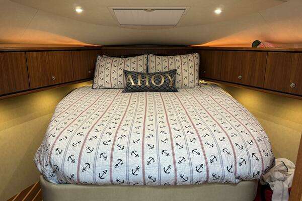 Tiara Yachts 3900 Sovran Yacht For Sale