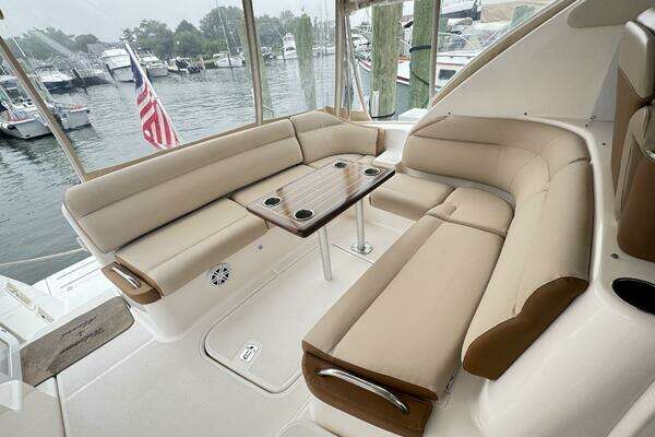 Tiara Yachts 3900 Sovran Yacht For Sale