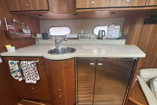 Tiara Yachts 3900 Sovran Yacht For Sale