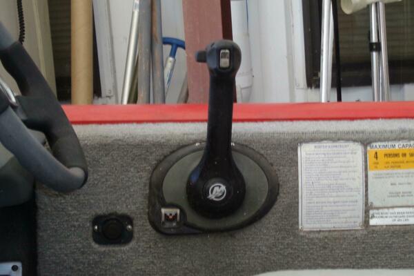 17ft Tracker Yacht For Sale