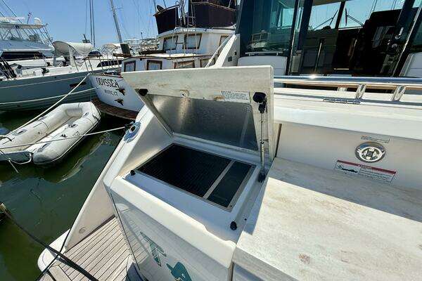 Tiara Yachts C44 Coupe Yacht For Sale