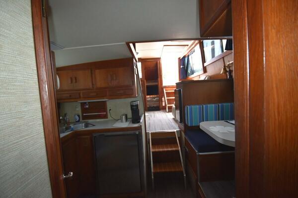 Beckoning 39ft Marinette Yacht For Sale