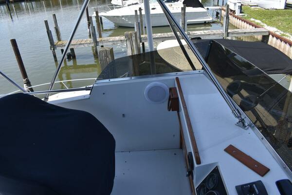 Beckoning 39ft Marinette Yacht For Sale