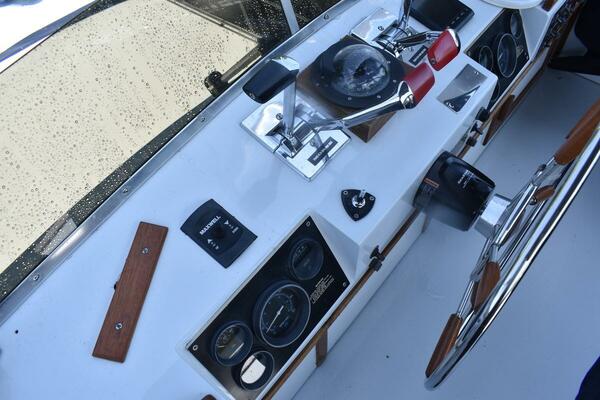 Beckoning 39ft Marinette Yacht For Sale