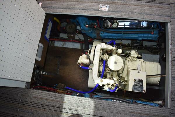 Beckoning 39ft Marinette Yacht For Sale