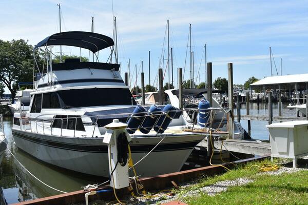 Beckoning 39ft Marinette Yacht For Sale