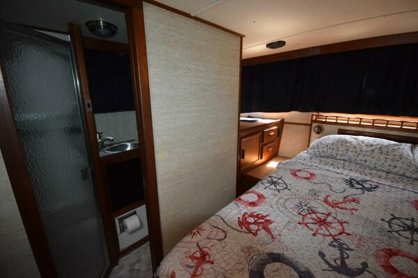Beckoning 39ft Marinette Yacht For Sale