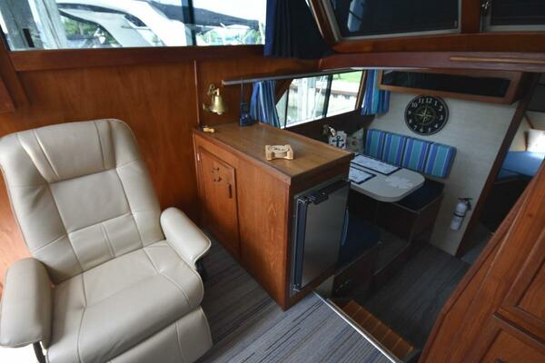 Beckoning 39ft Marinette Yacht For Sale