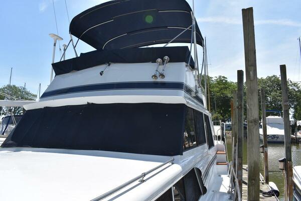 Beckoning 39ft Marinette Yacht For Sale