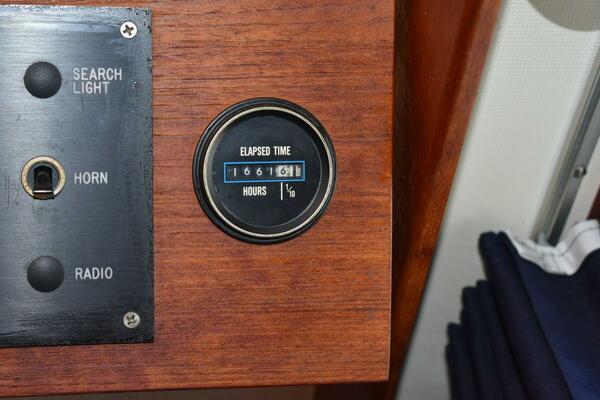 Beckoning 39ft Marinette Yacht For Sale