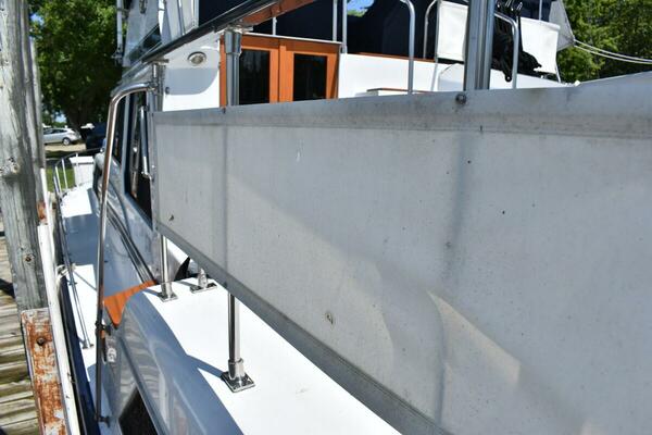 Beckoning 39ft Marinette Yacht For Sale