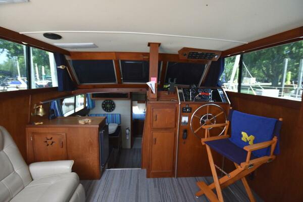 Beckoning 39ft Marinette Yacht For Sale