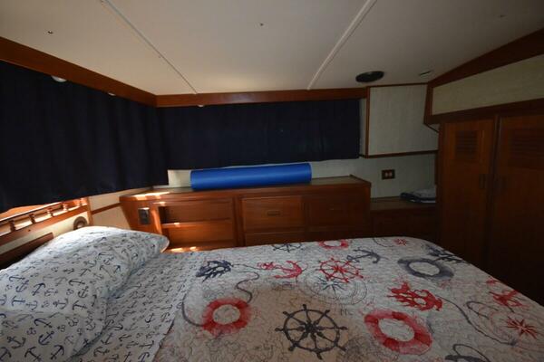 Beckoning 39ft Marinette Yacht For Sale