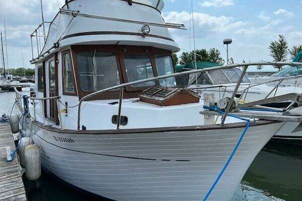 34-ft-Marine Trader-1974-34- Whitby Ontario Canada  yacht for sale