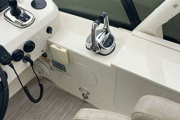 Carver C 52 Yacht For Sale