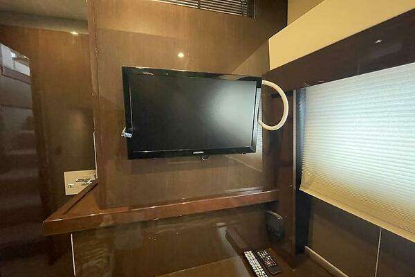 Carver C 52 Yacht For Sale
