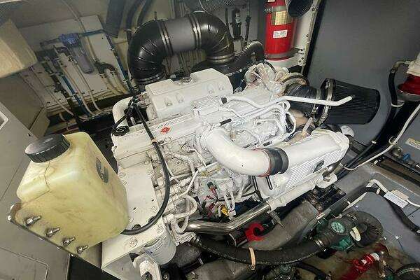 Carver C 52 Yacht For Sale