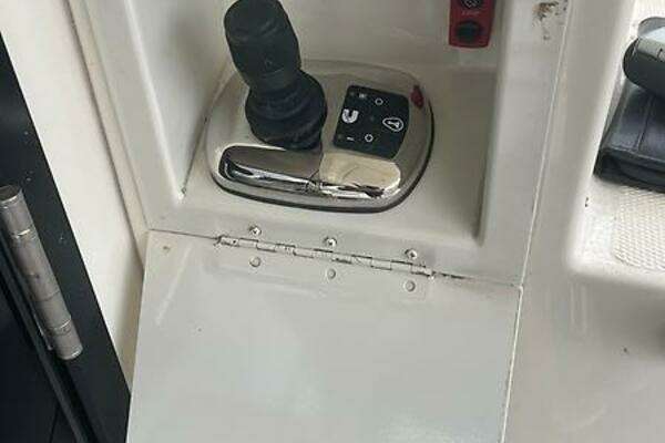 Carver C 52 Yacht For Sale